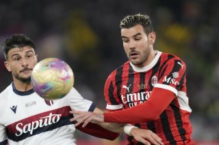 Theo Hernandez (à droite) quitte l'AC Milan pour rejoindre le championnat saoudien KEYSTONE/AP/GREGORIO BORGIA